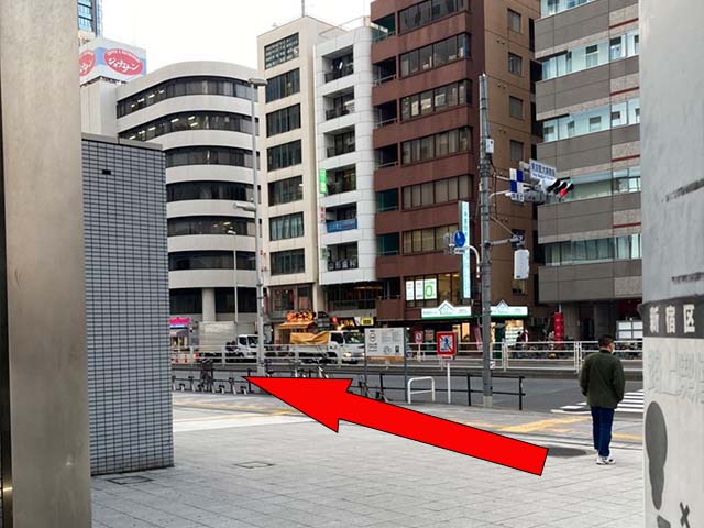 西新宿駅からの道案内